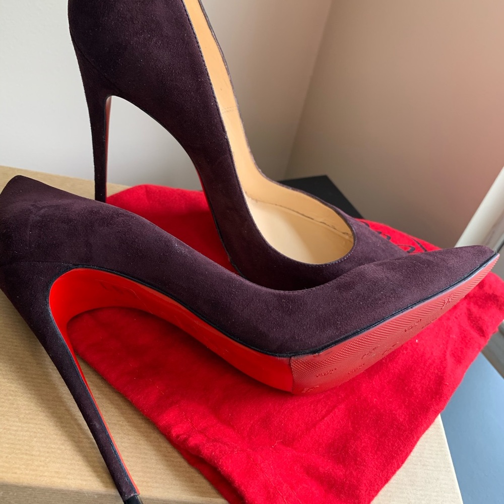 So Kate 120 Suede Cramoisi